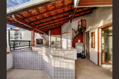 Apartamento à venda com 265m², 3 quartos e 3 vagasÁrea comum - Churrasqueira