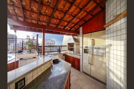 Apartamento à venda com 265m², 3 quartos e 3 vagasÁrea comum - Churrasqueira