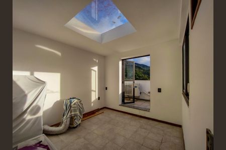 Apartamento à venda com 265m², 3 quartos e 3 vagasSala de TV