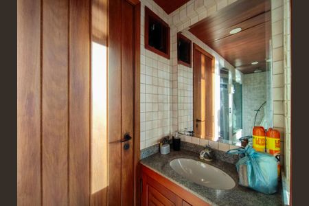 Apartamento à venda com 265m², 3 quartos e 3 vagasÁrea comum - Sauna