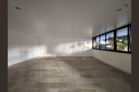 Apartamento à venda com 265m², 3 quartos e 3 vagasÁrea comum - Salão de festas