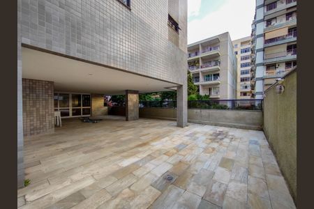 Apartamento à venda com 265m², 3 quartos e 3 vagasÁrea comum - Playground