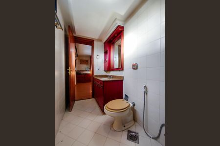 Apartamento à venda com 265m², 3 quartos e 3 vagasBanheiro da Suíte 1