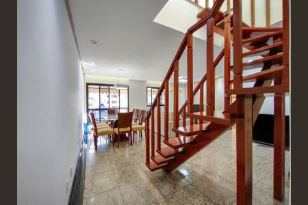 Apartamento à venda com 265m², 3 quartos e 3 vagasSala