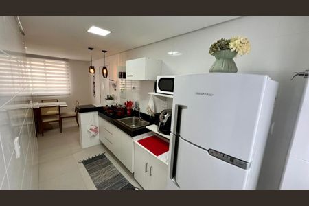 Apartamento para alugar com 55m², 2 quartos e 1 vagaCozinha 
