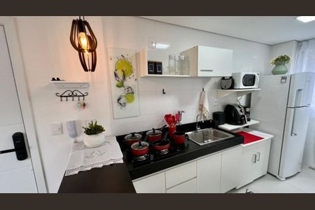 Apartamento para alugar com 55m², 2 quartos e 1 vagaCozinha 