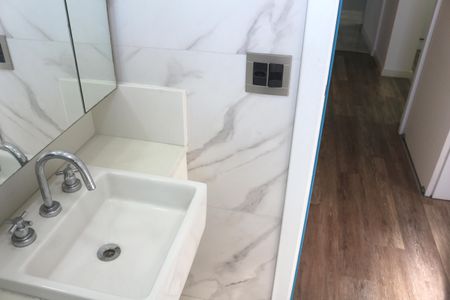 Apartamento à venda com 255m², 4 quartos e 3 vagasBanheiro 1