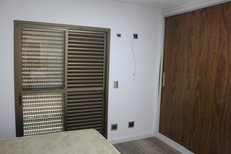 Apartamento à venda com 255m², 4 quartos e 3 vagasSuíte 1