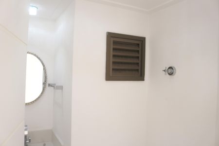 Apartamento à venda com 255m², 4 quartos e 3 vagasLavabo 2