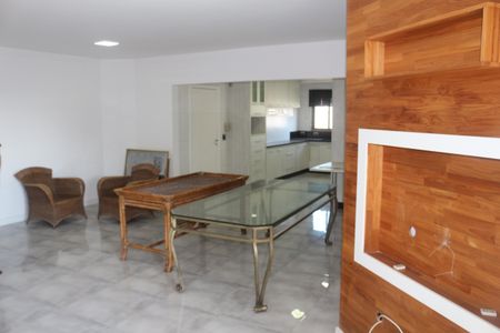 Apartamento à venda com 255m², 4 quartos e 3 vagasSala