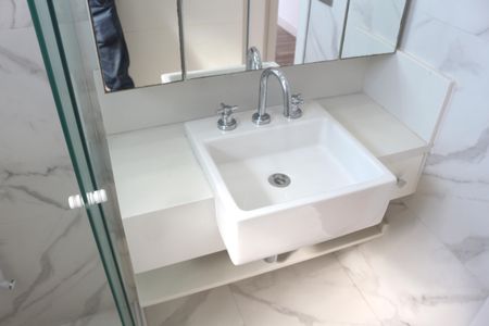 Apartamento à venda com 255m², 4 quartos e 3 vagasBanheiro 1