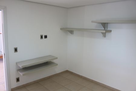 Apartamento à venda com 255m², 4 quartos e 3 vagasSuíte 2