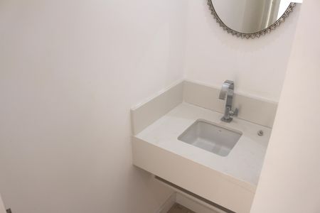 Apartamento à venda com 255m², 4 quartos e 3 vagasLavabo 2