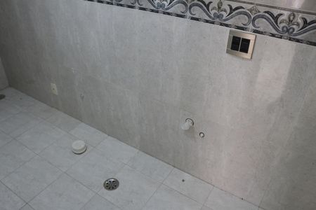 Apartamento à venda com 255m², 4 quartos e 3 vagasBanheiro da Suíte 2