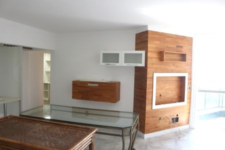 Apartamento à venda com 255m², 4 quartos e 3 vagasSala