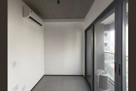 Apartamento à venda com 20m², 1 quarto e sem vagaSala/Quarto