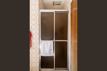 Casa à venda com 167m², 3 quartos e 2 vagasBanheiro