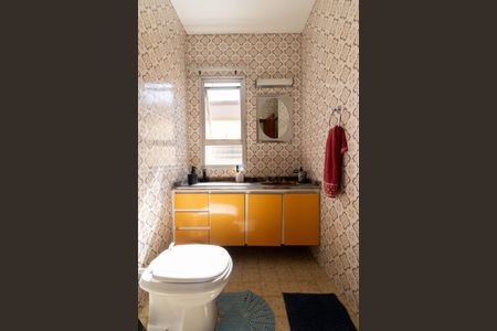 Casa à venda com 167m², 3 quartos e 2 vagasBanheiro