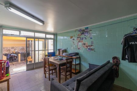 Casa à venda com 167m², 3 quartos e 2 vagasQuarto de Serviço