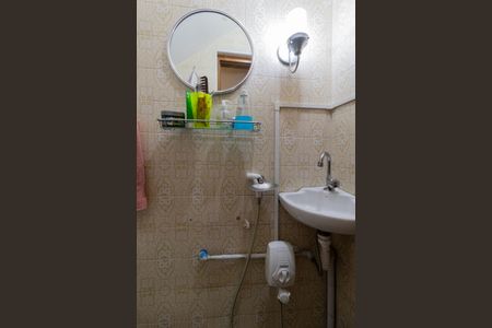 Casa à venda com 167m², 3 quartos e 2 vagasLavabo