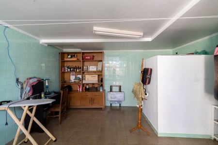 Casa à venda com 167m², 3 quartos e 2 vagasQuarto de Serviço