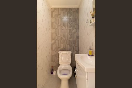 Casa à venda com 167m², 3 quartos e 2 vagasBanheiro de Serviço