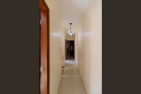 Casa à venda com 167m², 3 quartos e 2 vagasCorredor