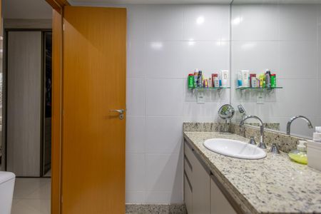 Apartamento à venda com 95m², 3 quartos e 2 vagasBanheiro  Suíte 