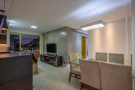 Apartamento à venda com 95m², 3 quartos e 2 vagasSala