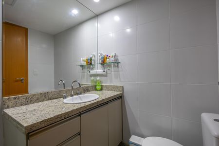 Apartamento à venda com 95m², 3 quartos e 2 vagasBanheiro Social