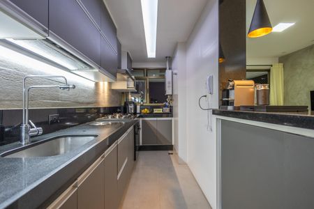 Apartamento à venda com 95m², 3 quartos e 2 vagasCozinha