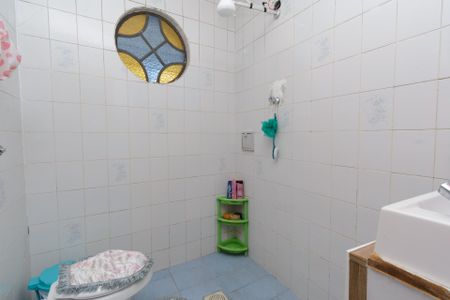 Casa à venda com 300m², 6 quartos e 3 vagas Casa à venda com 300m², 6 quartos e 3 vagasCasa 1 - Banheiro da Social