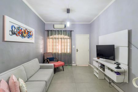 Casa à venda com 114m², 2 quartos e 1 vagaSala