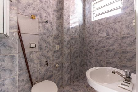 Studio para alugar com 30m², 1 quarto e sem vaga Studio para alugar com 30m², 1 quarto e sem vagaBanheiro