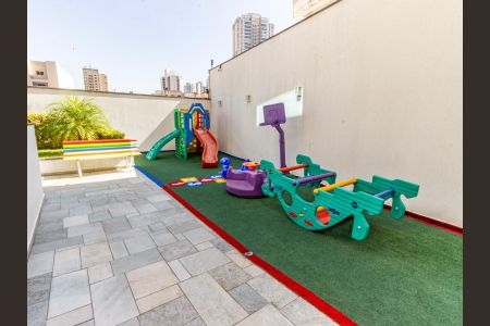 Apartamento à venda com 123m², 3 quartos e 2 vagas Apartamento à venda com 123m², 3 quartos e 2 vagasÁrea comum - Playground