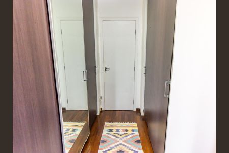 Apartamento à venda com 123m², 3 quartos e 2 vagas Apartamento à venda com 123m², 3 quartos e 2 vagasSuíte 1 - Closet