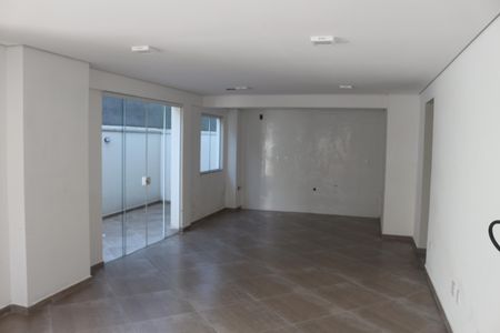 Apartamento à venda com 69m², 2 quartos e 1 vagaÁrea comum - Salão de festas