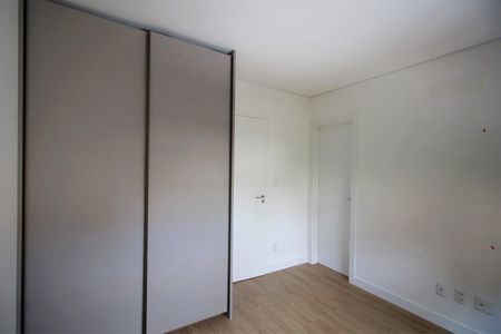 Apartamento à venda com 107m², 3 quartos e 3 vagasQuarto 2