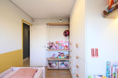 Apartamento à venda com 81m², 3 quartos e 2 vagasSuíte 2