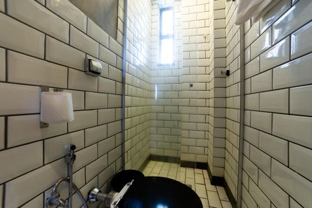 Apartamento à venda com 75m², 2 quartos e 2 vagas Apartamento à venda com 75m², 2 quartos e 2 vagasBanheiro da Suíte