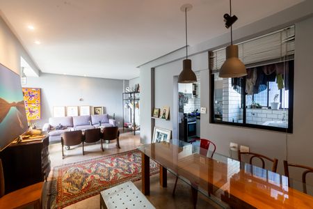 Apartamento à venda com 75m², 2 quartos e 2 vagas Apartamento à venda com 75m², 2 quartos e 2 vagasSala