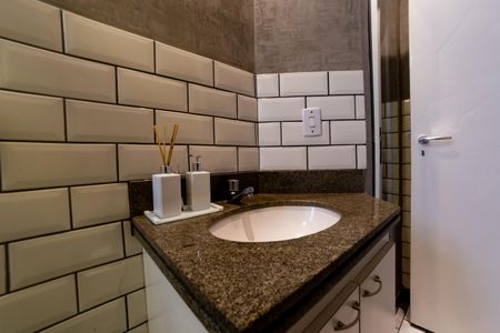 Apartamento à venda com 75m², 2 quartos e 2 vagas Apartamento à venda com 75m², 2 quartos e 2 vagasBanheiro Social