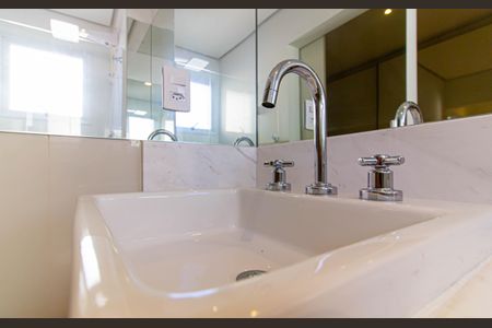 Apartamento à venda com 159m², 2 quartos e 2 vagasBanheiro da Suíte 1