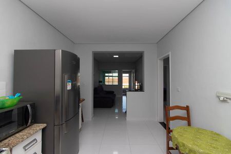 Casa para alugar com 200m², 2 quartos e 2 vagasCozinha