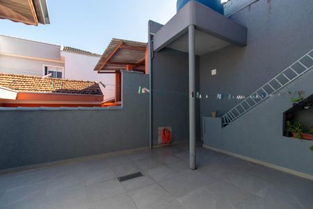 Casa para alugar com 200m², 2 quartos e 2 vagasQuintal