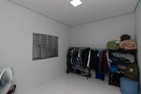 Casa para alugar com 200m², 2 quartos e 2 vagasQuarto 1