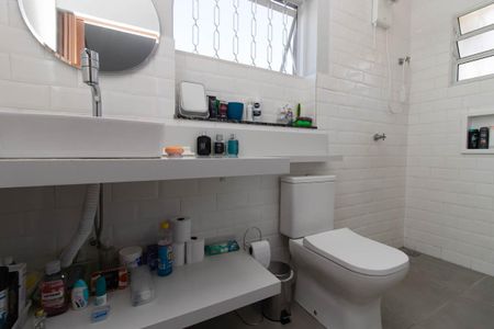 Casa para alugar com 200m², 2 quartos e 2 vagasBanheiro da Suíte