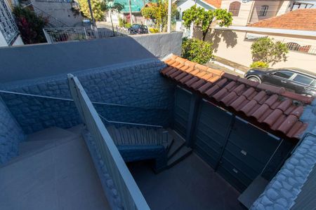 Casa para alugar com 200m², 2 quartos e 2 vagasEntrada