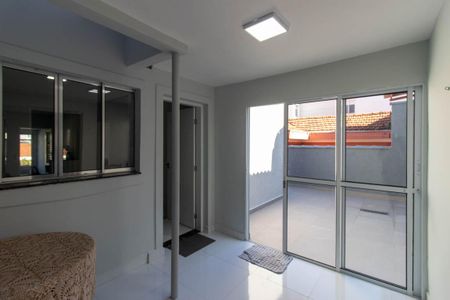 Casa para alugar com 200m², 2 quartos e 2 vagasÁrea de Serviço