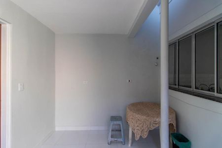 Casa para alugar com 200m², 2 quartos e 2 vagasÁrea de Serviço